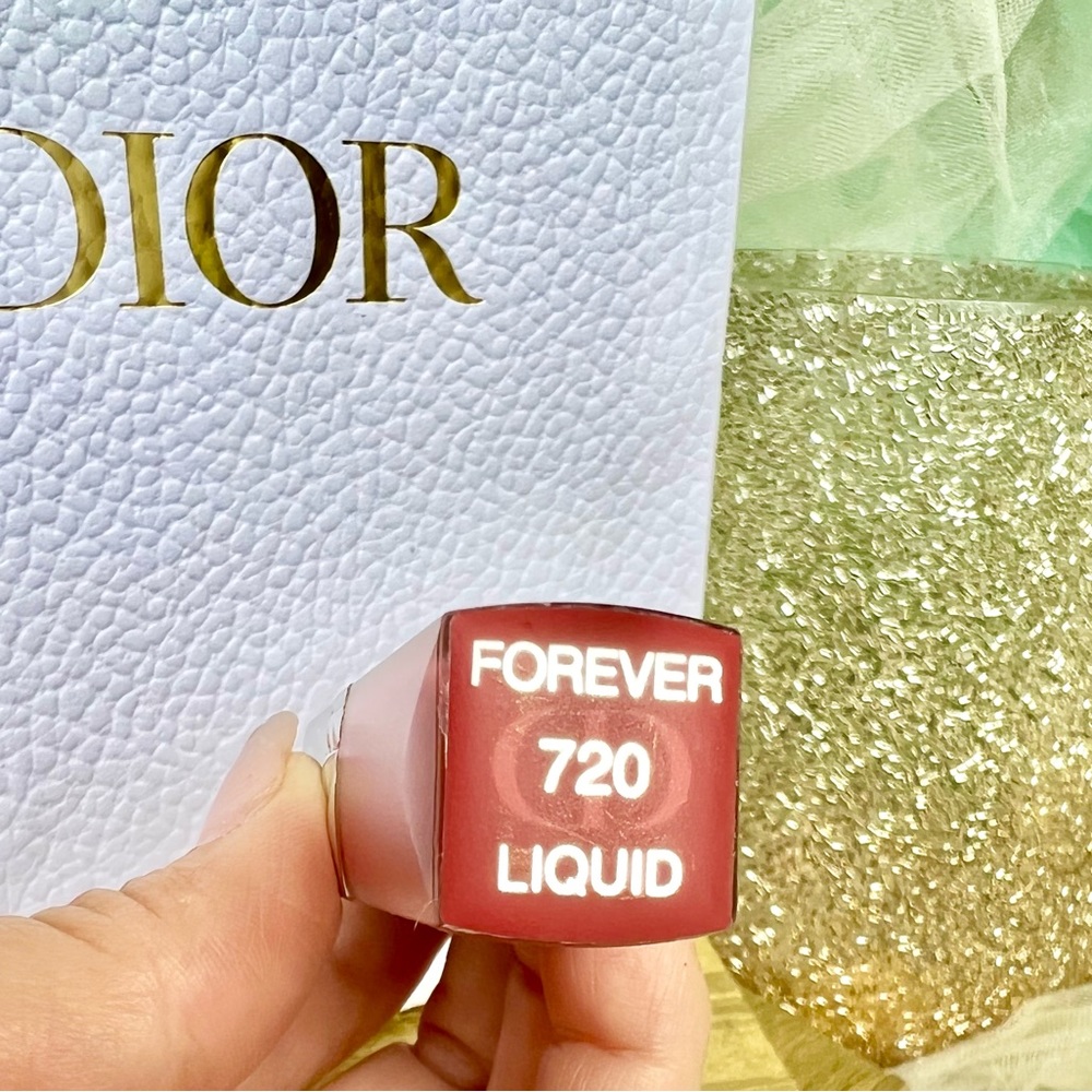 NWOT Rouge Dior Forever Liquid Transfer-Proof Lipstick tester 6ml-.20 fl oz